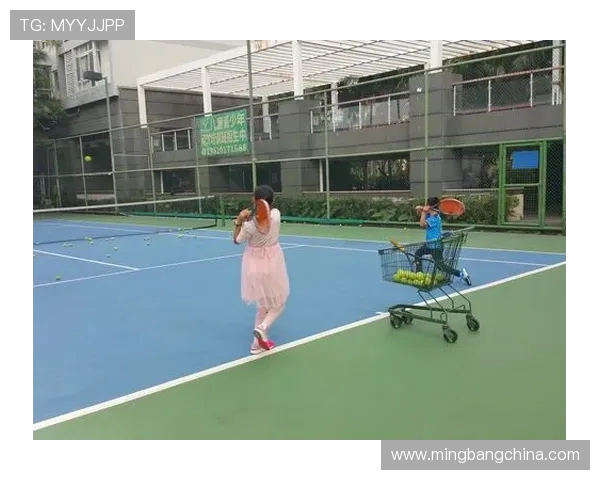 上海网球队阵地战革新探索:提升战术水平与团队协作的新路径 上海网球队阵地战革新探索:提升战术水平与团队协作的新路径