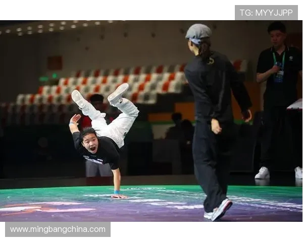 全国街舞大赛点评:北京极限运动队个人能力展现与团队协作的完美结合 全国街舞大赛点评:北京极限运动队个人能力展现与团队协作的完美结合