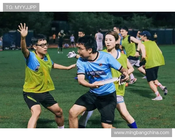 赛后复盘:北京飞盘队与重庆飞盘队的精彩对决与经验总结 赛后复盘:北京飞盘队与重庆飞盘队的精彩对决与经验总结