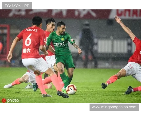 中国国奥队迎战比利时强强对决引发球迷热议与期待