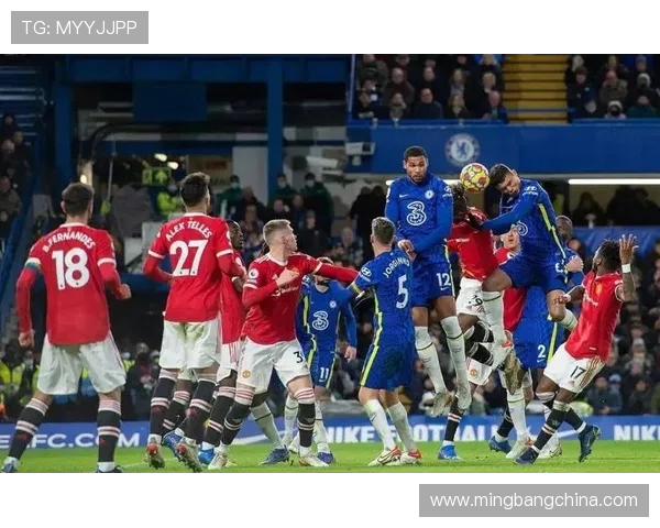 曼联与切尔西激战再续英超经典对决精彩回放分析