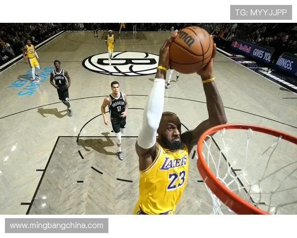 篮网与湖人在线直播对决全解析球迷热议精彩瞬间回顾