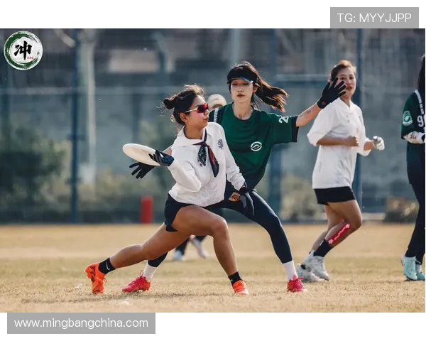 飞盘竞技新风潮成都飞盘队速度与激情的完美结合