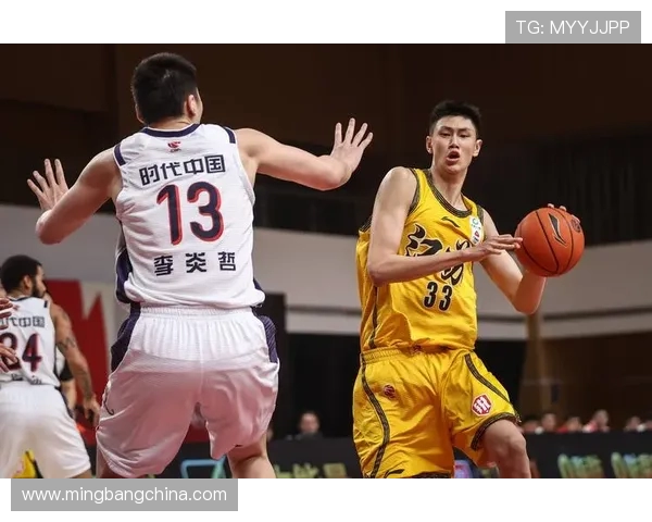 广州篮球队在篮球团队协作排行榜中荣登第八名展现出色团队精神与实力